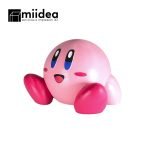 Detalle de la pintura a mano en la figura Kirby 3D 10cm